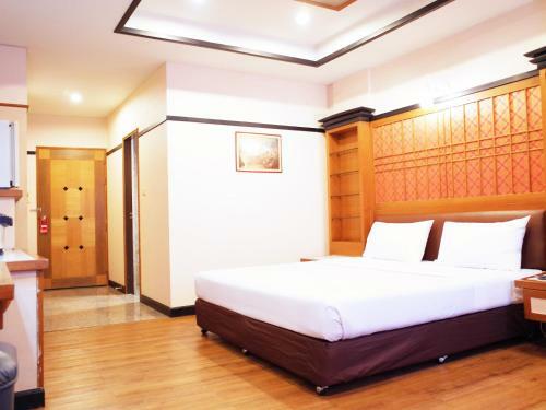 Bavana Hotel
