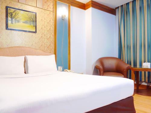Bavana Hotel