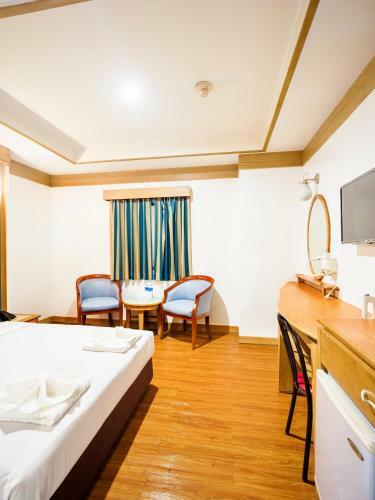 Bavana Hotel