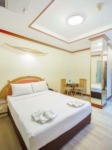 Bavana Hotel