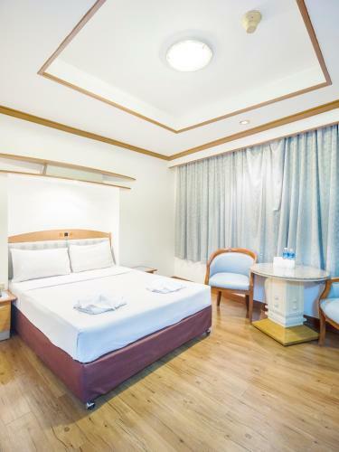 Bavana Hotel