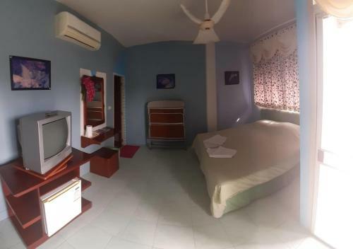 Hostal Dive Den