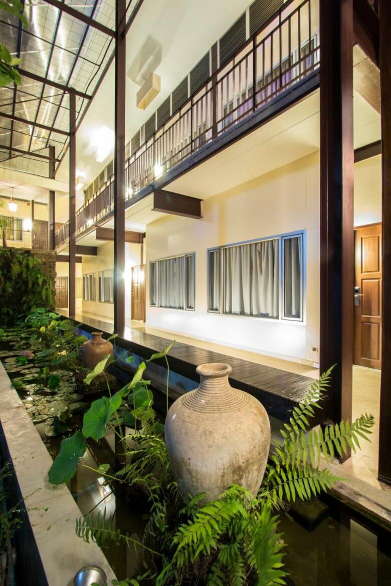 Hostal 3b Boutique Bed & Breakfast