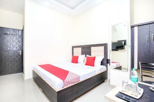 Hotel Oyo 14926 Ak Residency