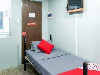 Hotel Oyo 561 Abn Hostel