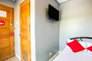 Hotel Oyo 521 Bacaca Suites