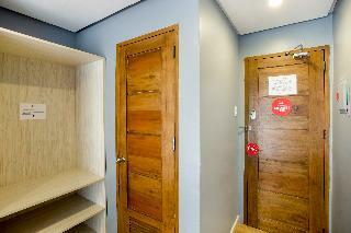 Hotel Oyo 521 Bacaca Suites