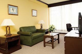 Plaza Hotel And Suites
