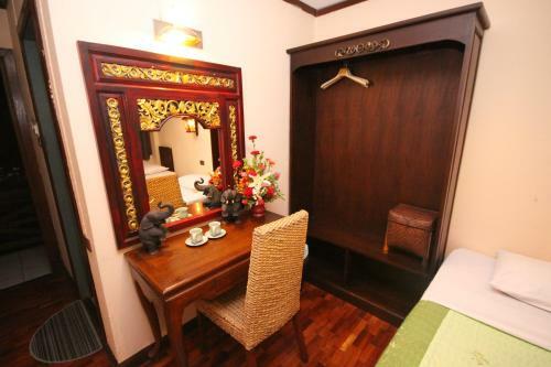 Hostal S.k. House 1