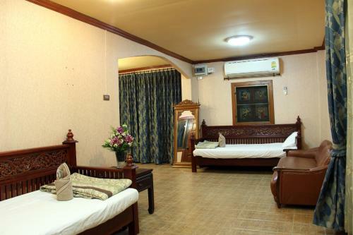 Hostal S.k. House 1