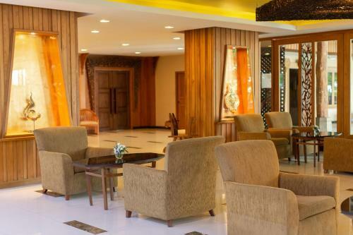 Khum Phucome Hotel