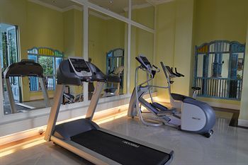 Hotel At Pingnakorn Huaykaew