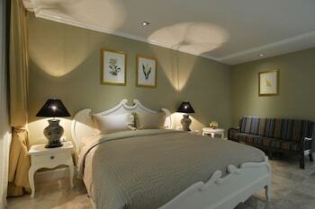Hotel At Pingnakorn Huaykaew