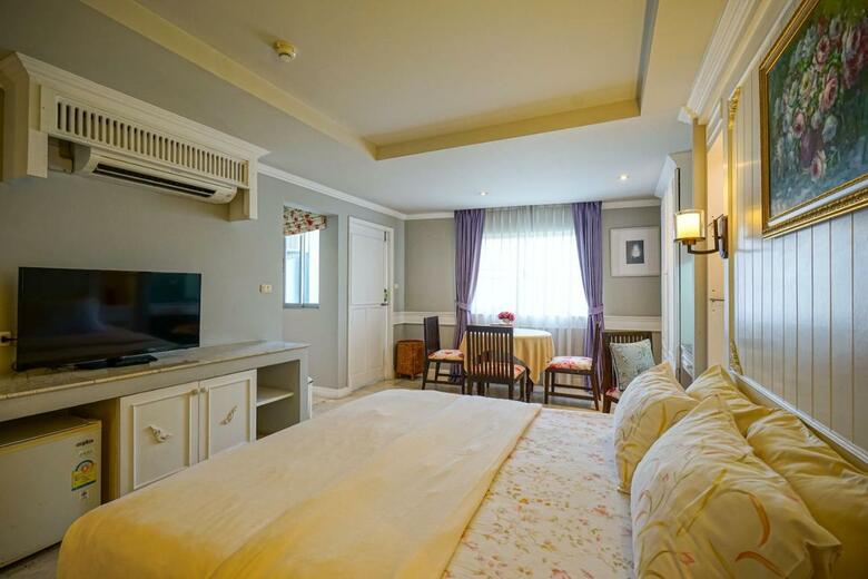 Hotel At Pingnakorn