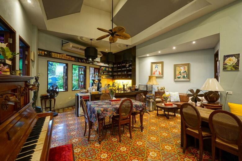 Hotel At Pingnakorn