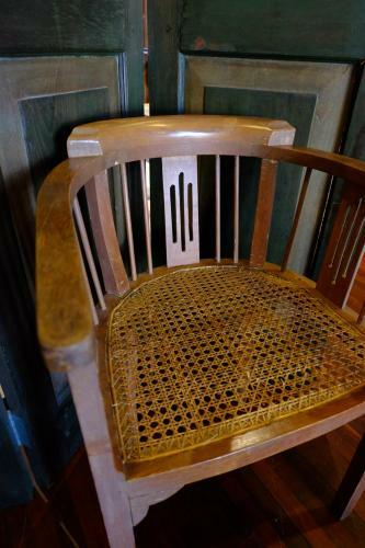 Hostal Pim Bed & Breakfast