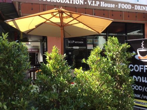 Hostal V.i.p. House