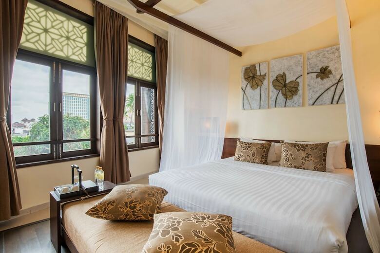 De Chai The Colonial Hotel