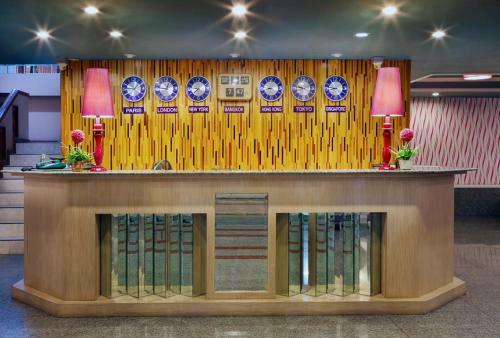 Highway Hotel