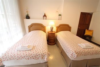 Hostal Umongthong Inn