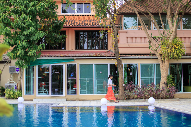 Sheik Istana Hotel