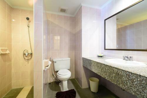 Patong Lodge Hotel