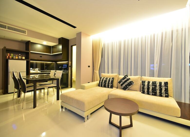 Hotel The Charm Resort Phuket