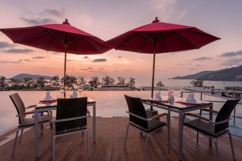 Hotel The Charm Resort Phuket