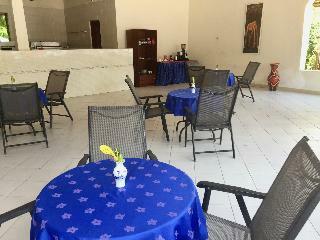 Oceanic Bay Hotel And Resort