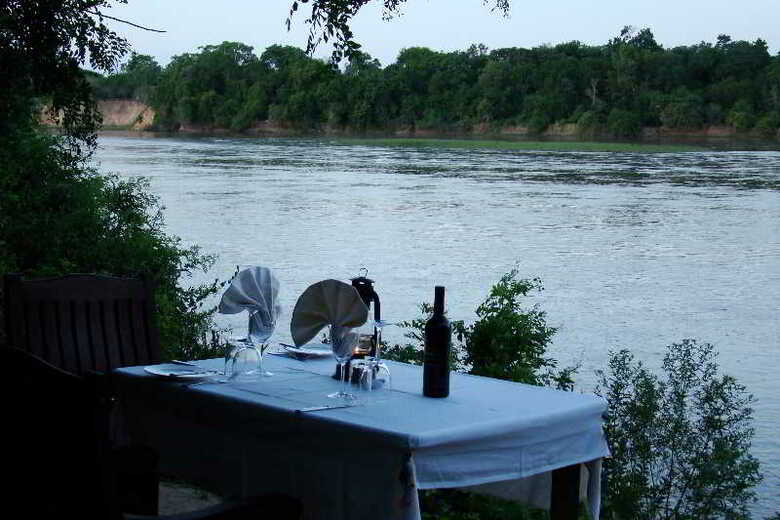 Hotel Selous Wilderness Camp