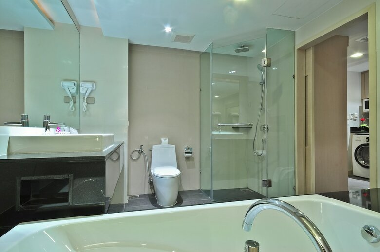 Hotel Citrus Heights Patong Phuket By Compass Hospitality