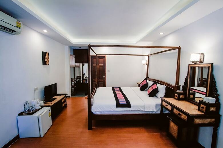 Hotel Baan Thai Resort