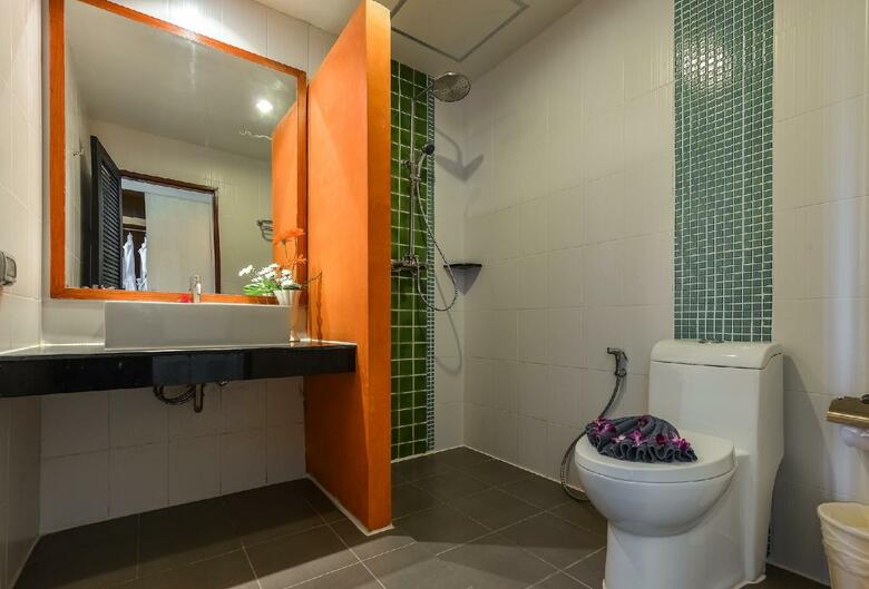 Hotel The Three By Apk