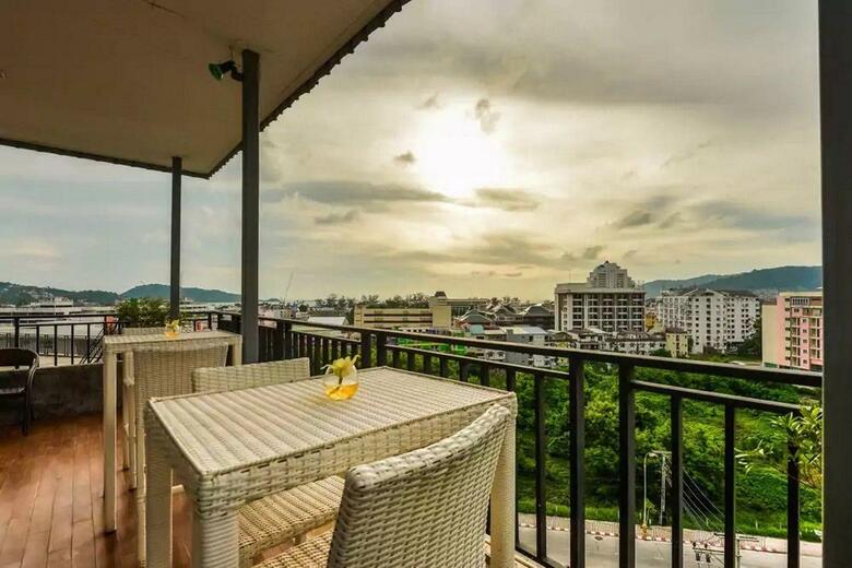 Hotel The Three By Apk