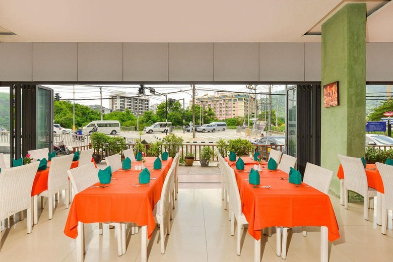 Hotel The Three By Apk