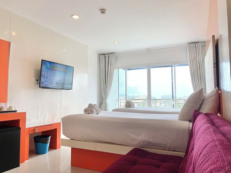 Hotel Patong Holiday