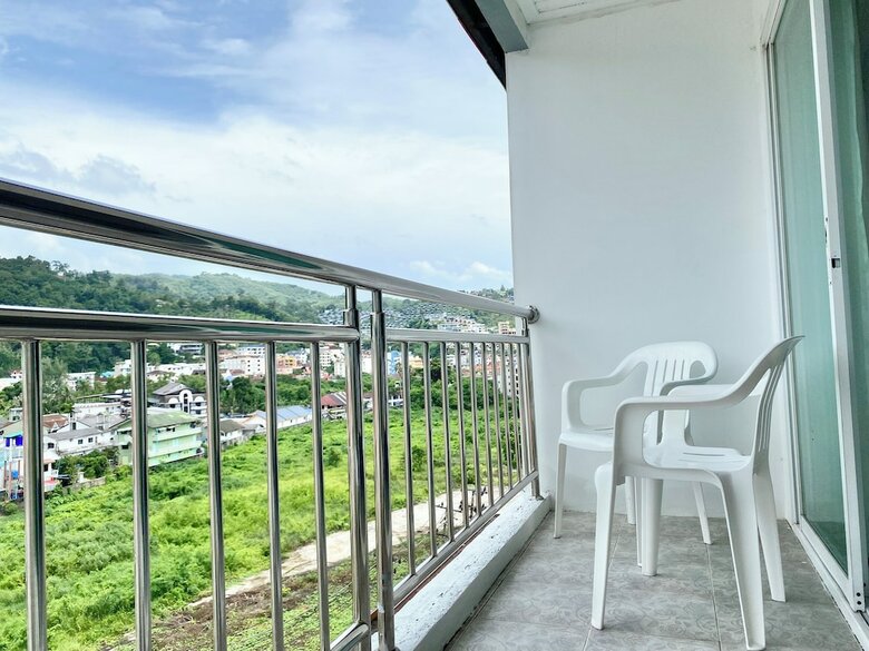 Hotel Patong Holiday