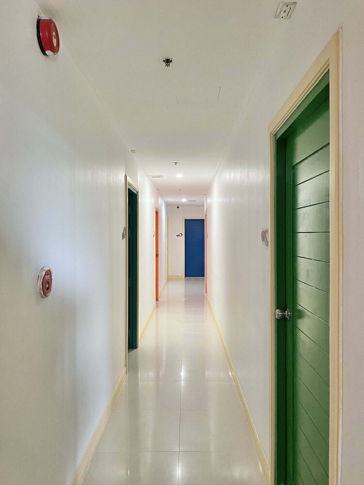 Hotel Patong Holiday