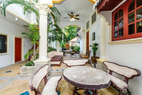 Hostal Eriksson Guesthouse