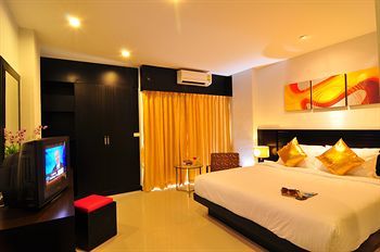Platinum Hotel