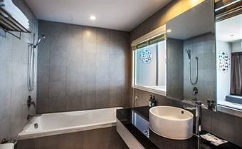 Hotel The Crib Patong