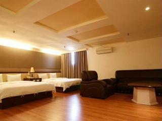 Zaw Jung Business Hotel