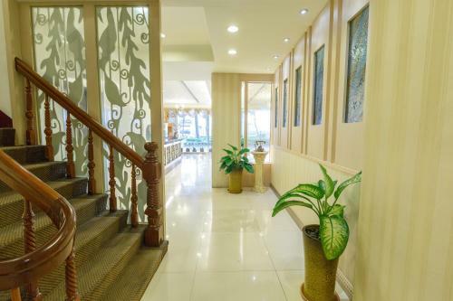 Spring Art Hotel