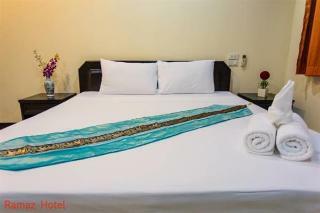 Hostal Ramaz Hotel