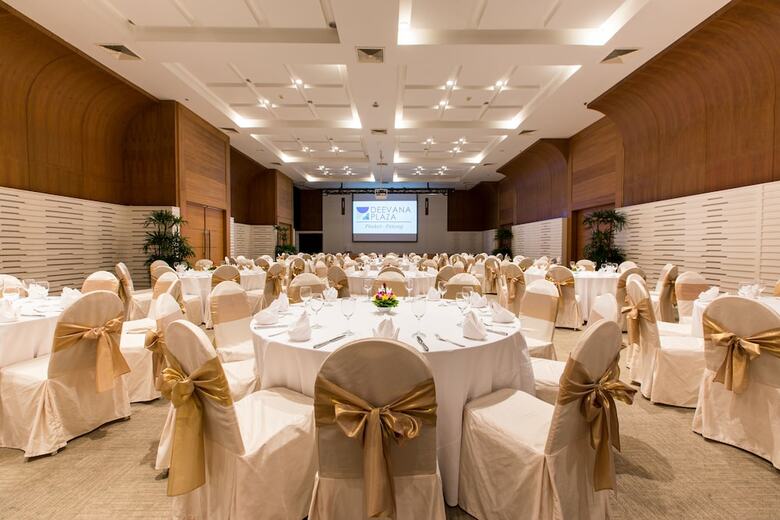 Hotel Deevana Plaza Phuket