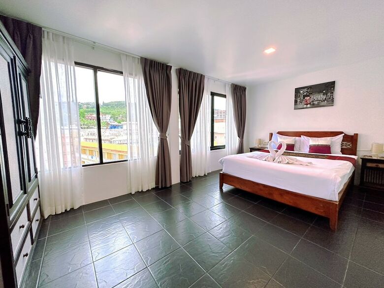 M-narina Hotel