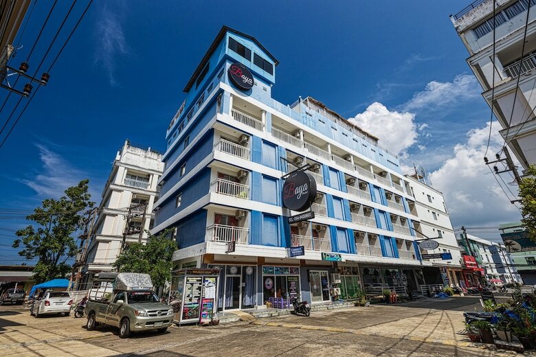 M-narina Hotel