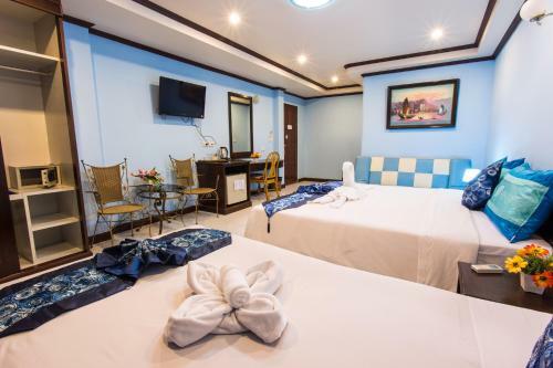 Posada Grand Orchid Inn