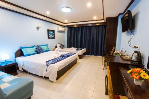 Posada Grand Orchid Inn