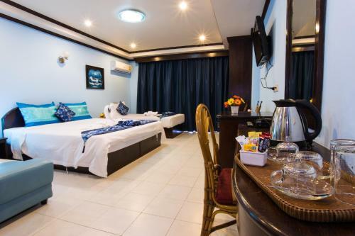 Posada Grand Orchid Inn